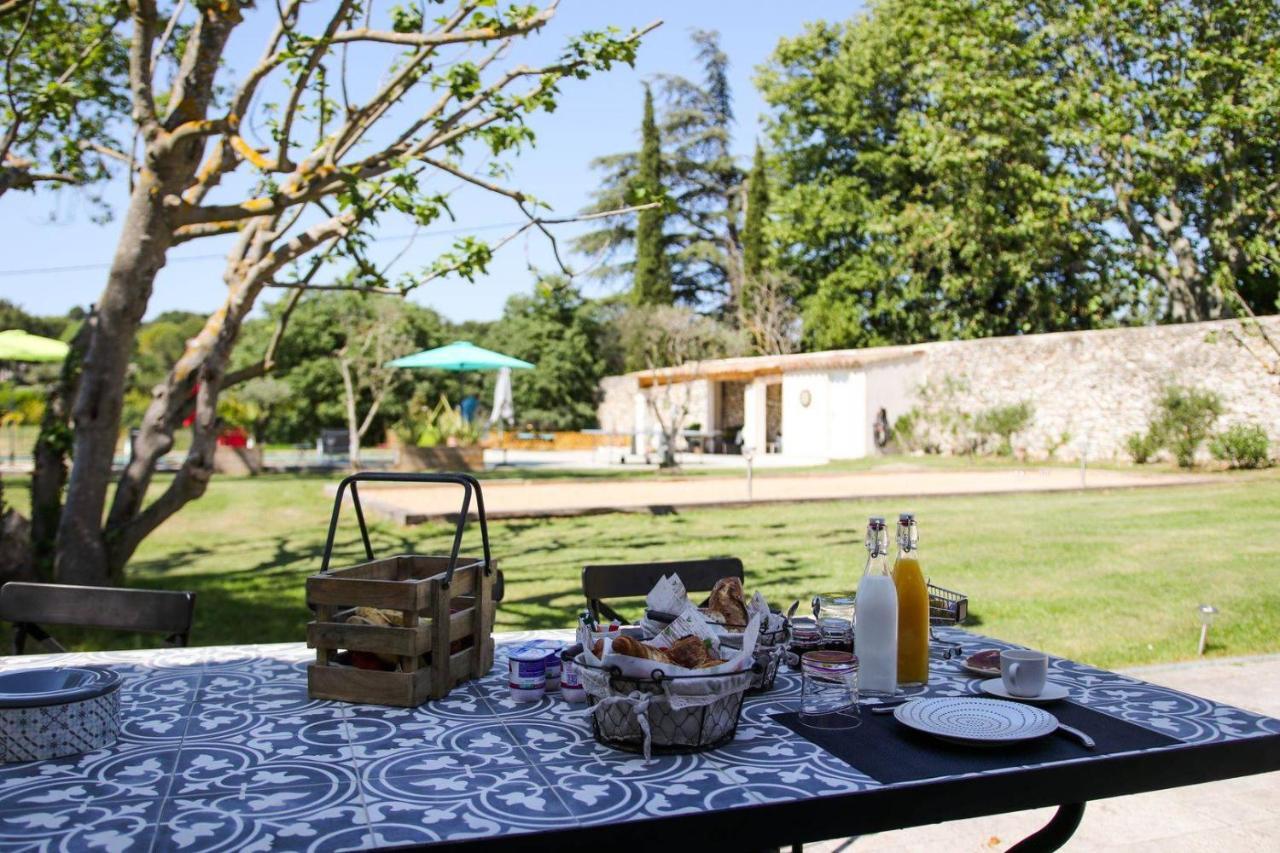 Le Mas De La Calade Bed and Breakfast Aix-en-Provence Zewnętrze zdjęcie