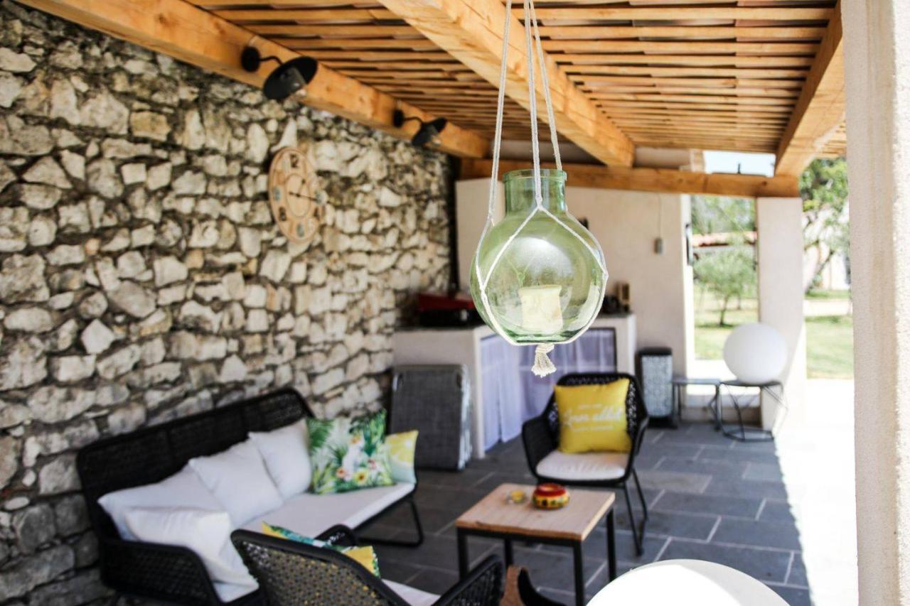 Le Mas De La Calade Bed and Breakfast Aix-en-Provence Zewnętrze zdjęcie